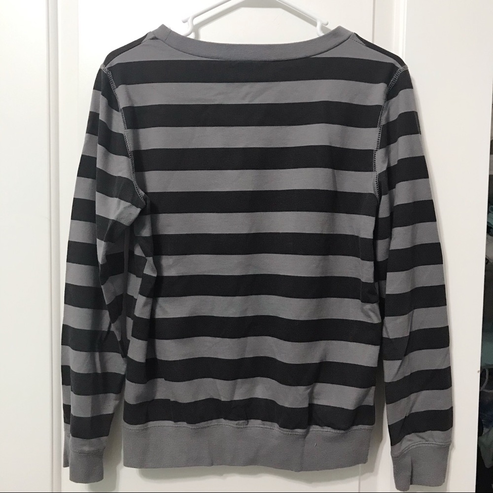 Hello Kitty Sweatshirt๐ - Picture 3 of 4